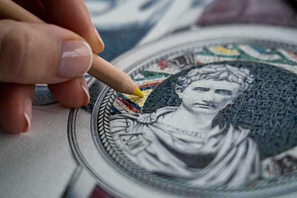 Другие виды обзора - Фото изделия в стиле Lifestyle - Часы - Métiers d'Art Посвящение великим цивилизациям - Buste d'Auguste - 42 mm Белое золото c Кожа аллигатора ремешком