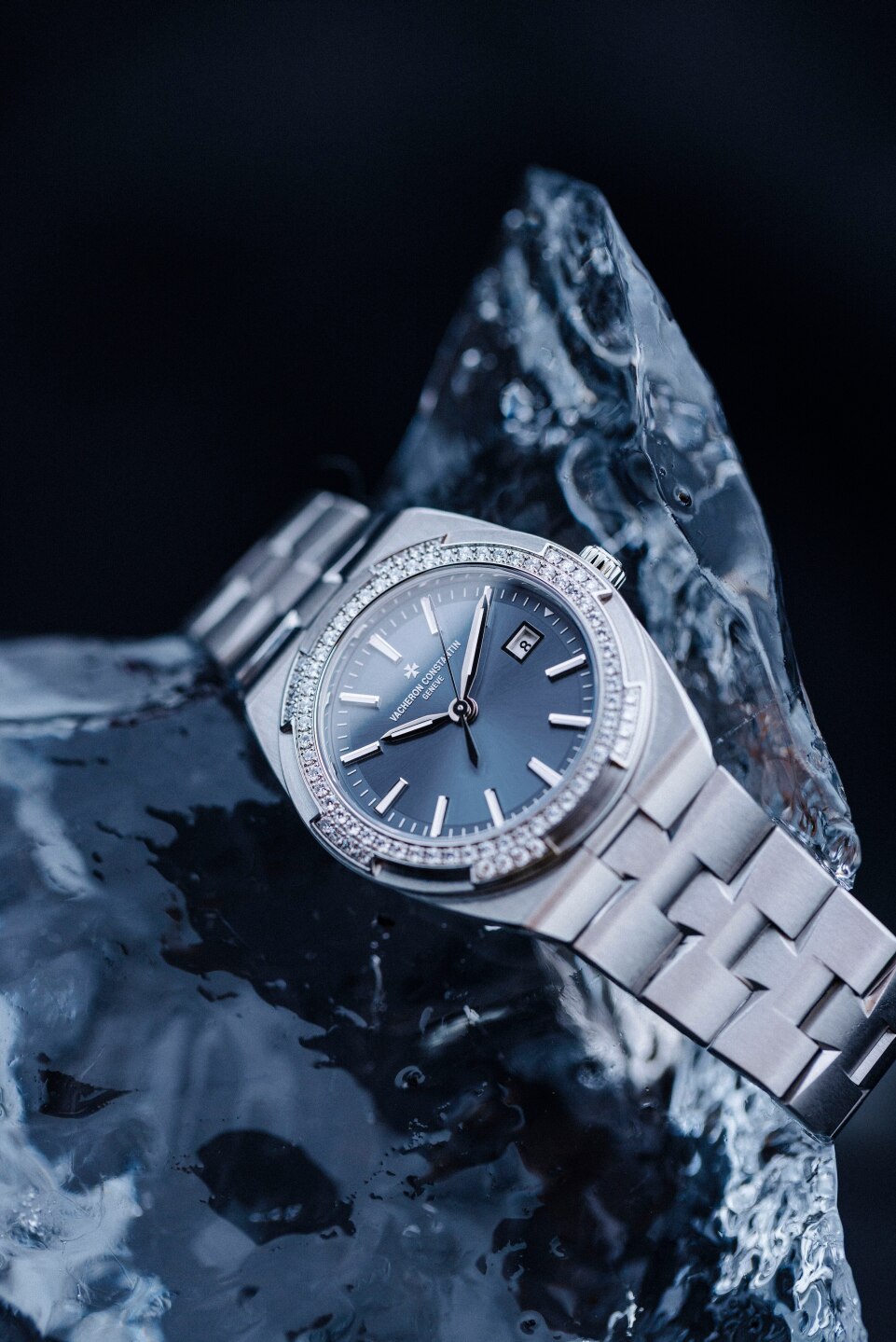 Vacheron Constantin Overseas 1225V 200A B590