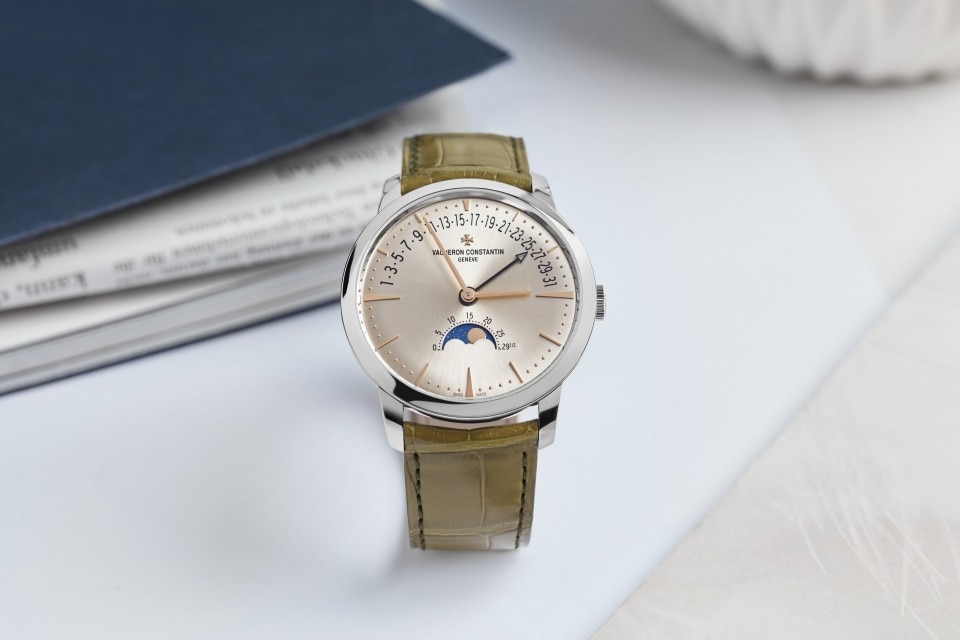 Patrimony moon phase retrograde date 42.5 mm White Gold