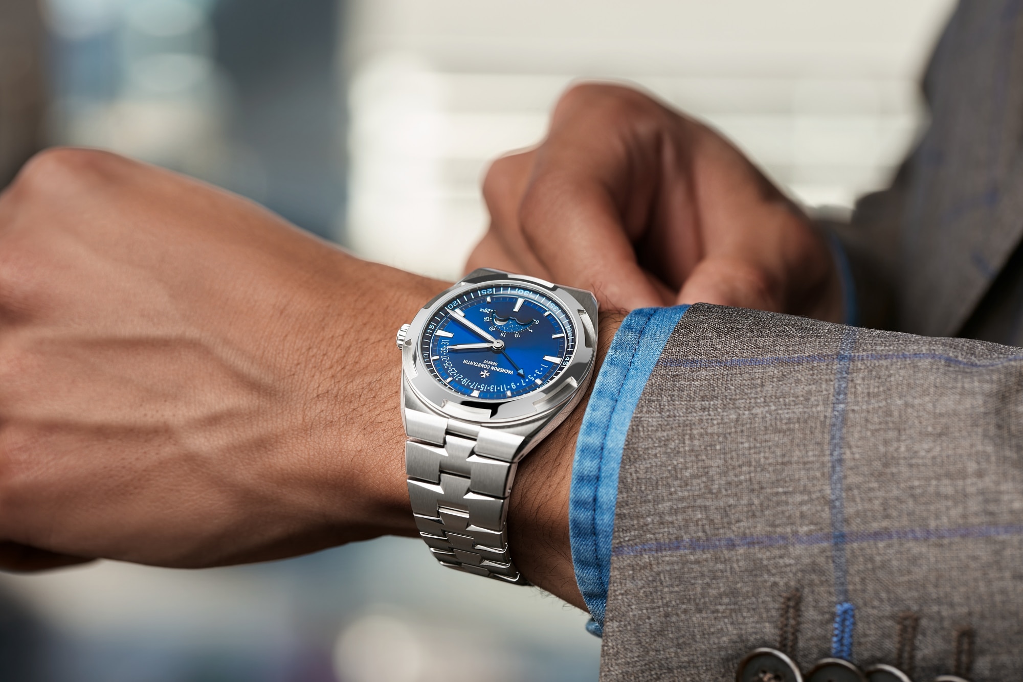 Vacheron Constantin Overseas - 4000V/210A-B911