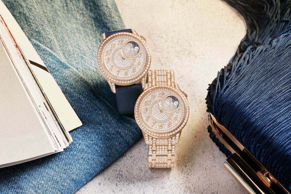 Other view - Lifestyle product photo - Watch - Égérie moon phase jewellery - 37 mm Pink Gold with 18K pink gold strap