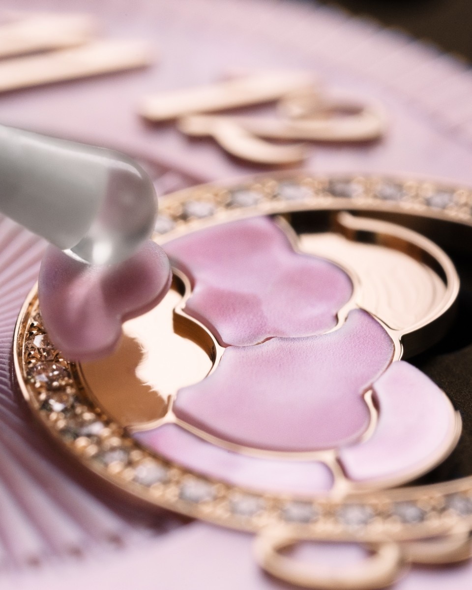  - Image - Watch - Égérie moon phase - 37 mm Pink Gold with Alligator leather, Calfskin leather, Polyester straps