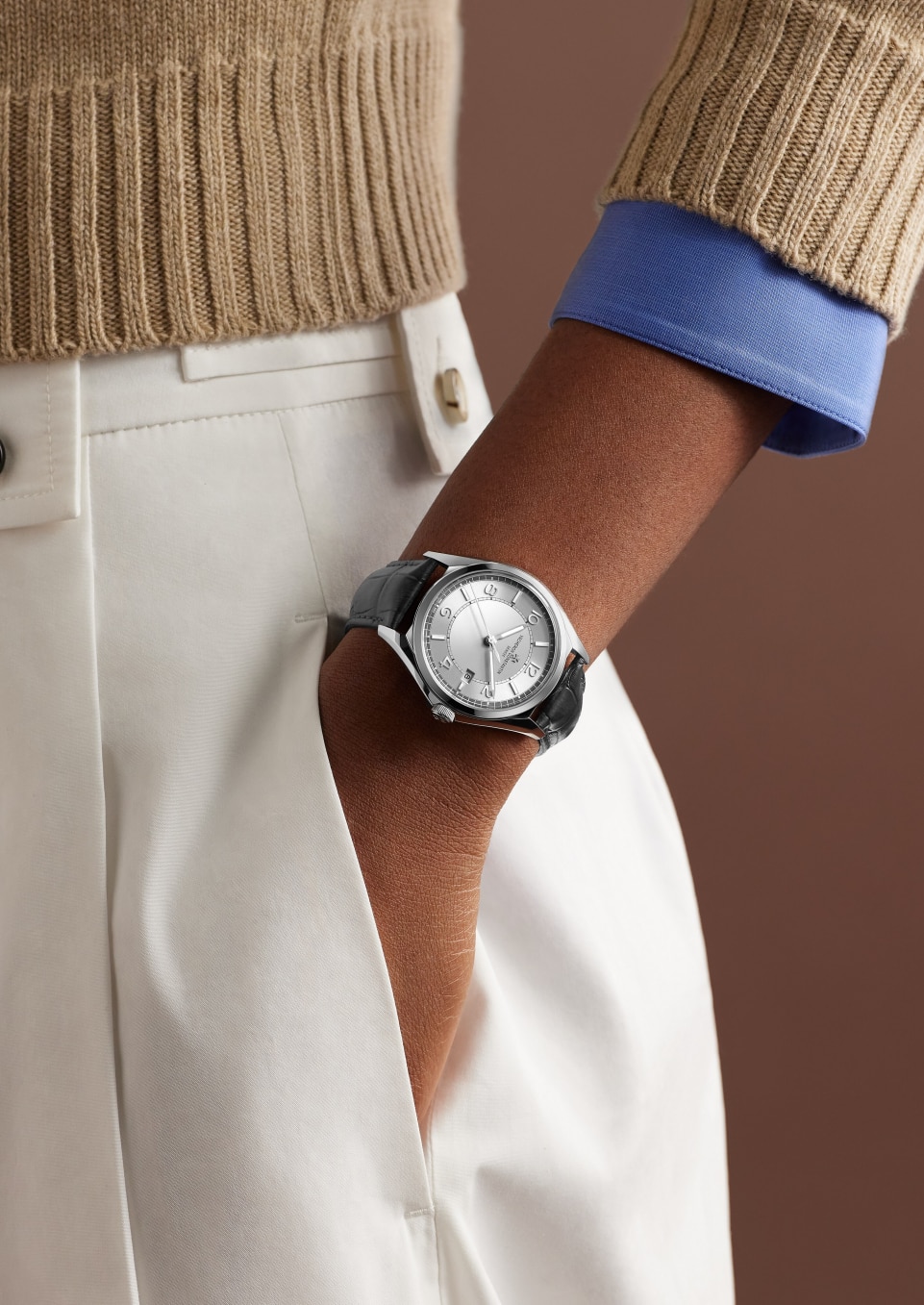  - Фото изделия в стиле Lifestyle - Часы - Fiftysix с автоподзаводом - 40 mm Сталь c Кожа аллигатора ремешком