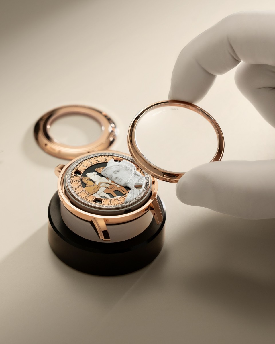  - Image - Watch - Métiers d'Art Tribute to great civilisations - Athéna de Velletri - 42 mm Pink Gold with Alligator leather strap