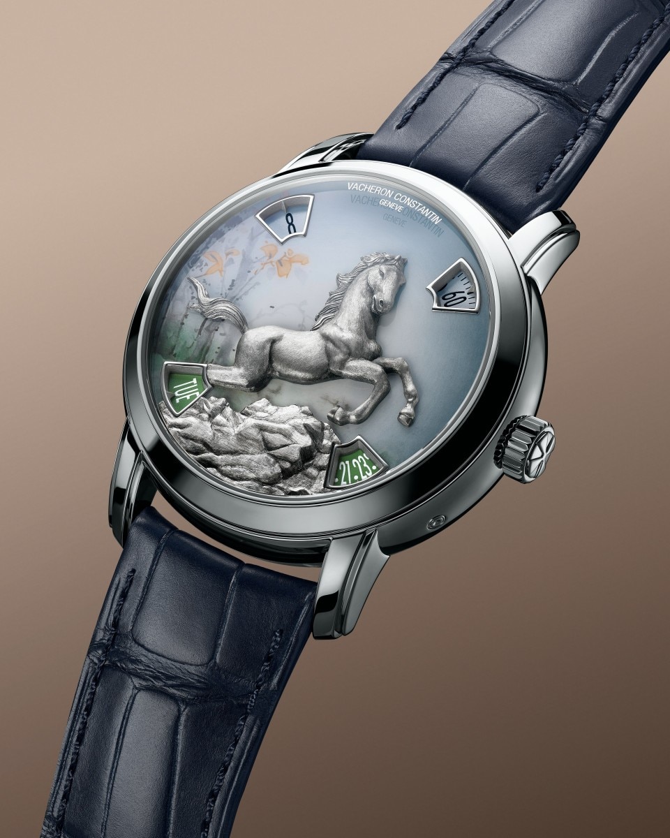 3/4 view - Packshot - Watch - Métiers d'Art The legend of the Chinese zodiac - year of the horse - 40 mm Platinum with Alligator leather strap