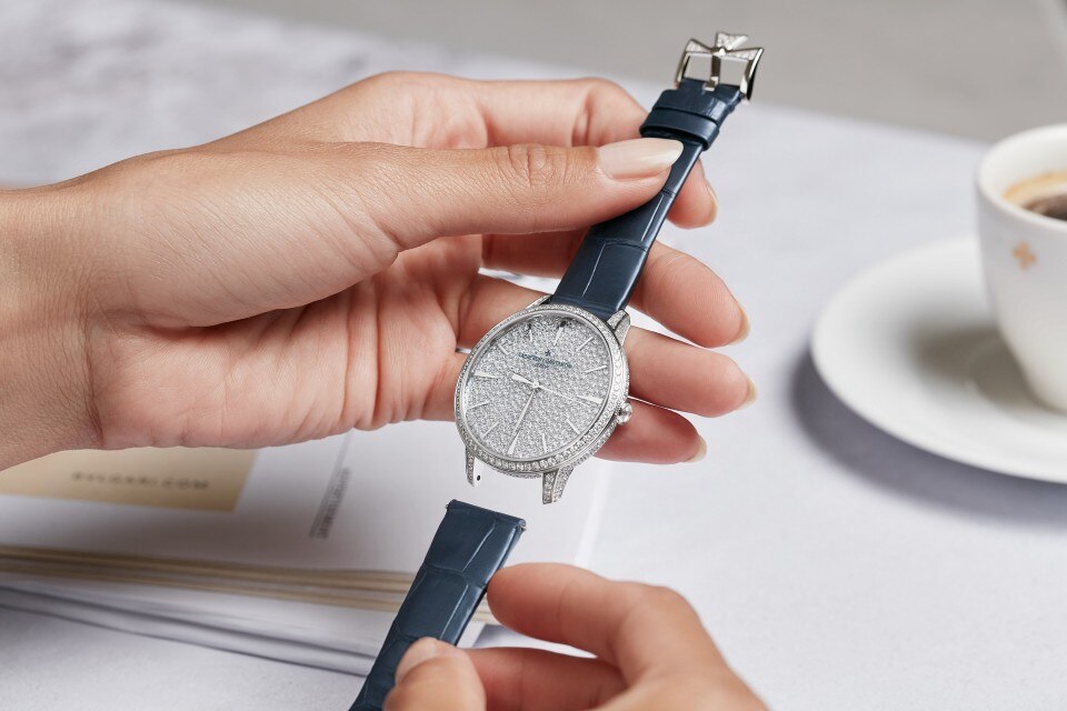 Patrimony self winding jewellery 37 mm White Gold