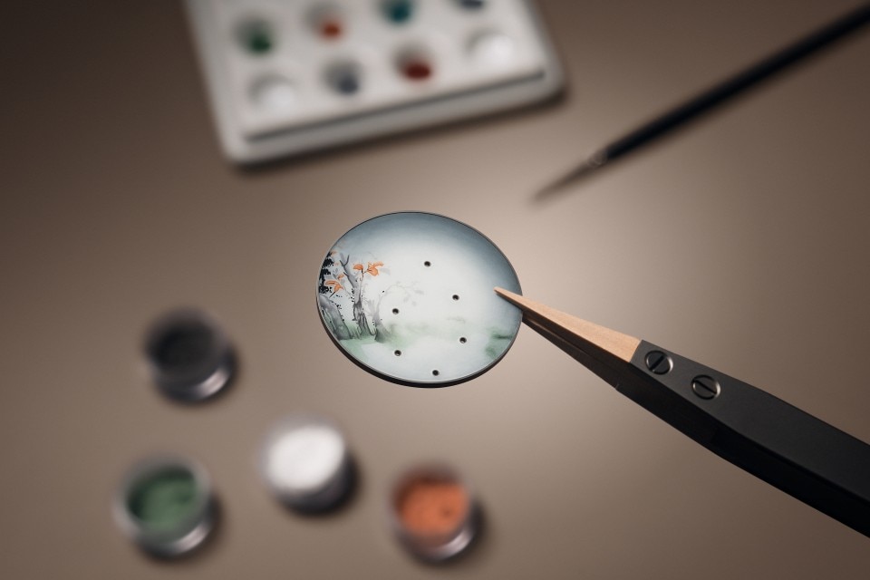 Alternative view - Image - Watch - Métiers d'Art The legend of the Chinese zodiac - year of the horse - 40 mm Pink Gold with Alligator leather strap