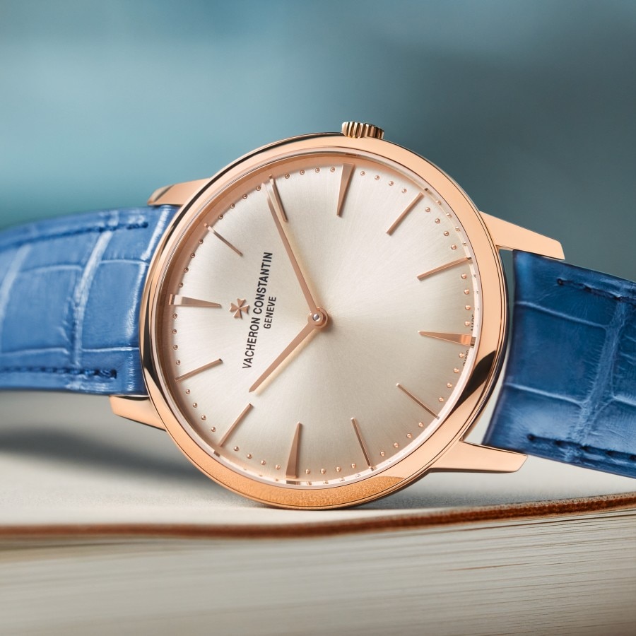 Patrimony with a fresh azure blue color