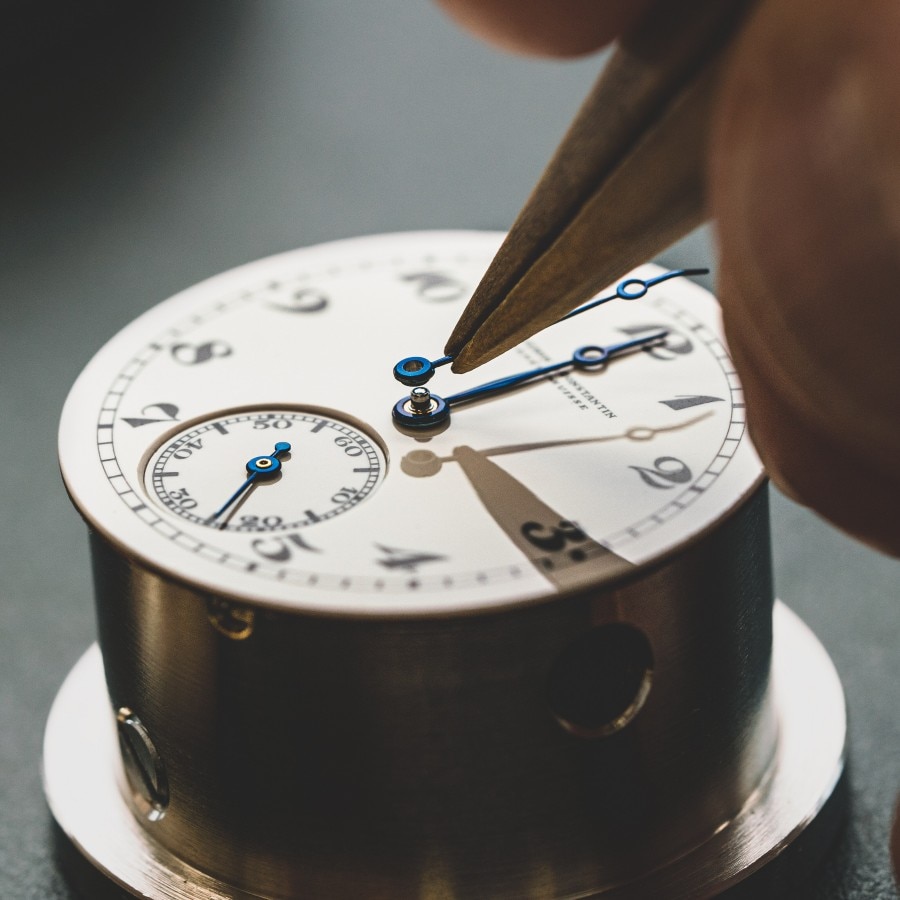 The hand that precisely sets the hands at Vacheron Constantin's watch