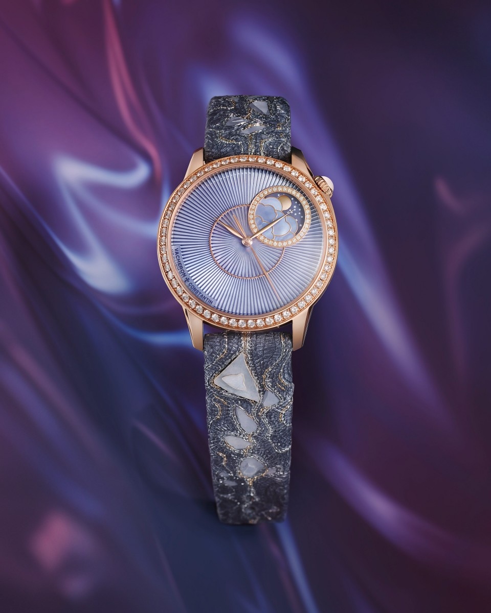 Égérie moon phase watch