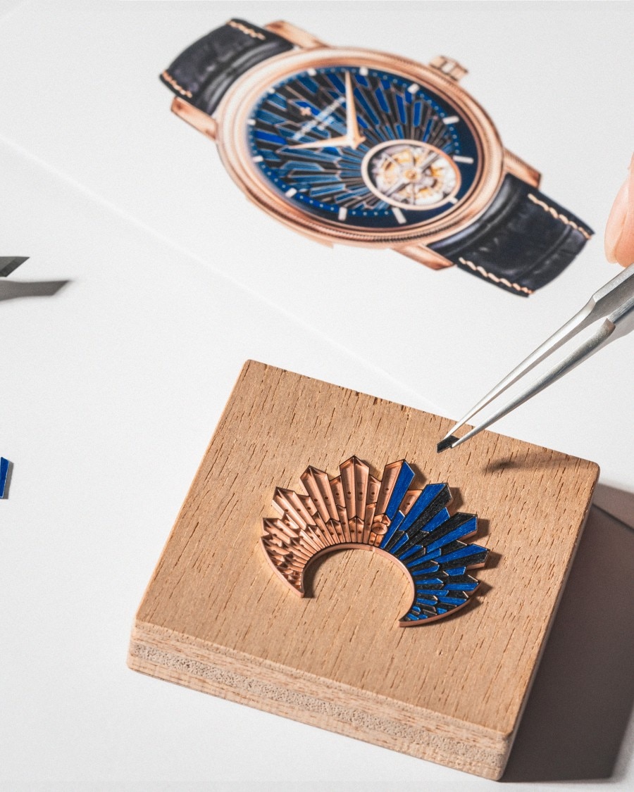 Gold blue engraved part for the watch